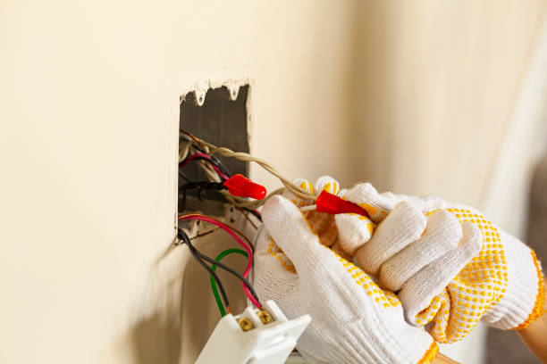 Best Circuit Breaker Installation and Repair  in Newton, IL